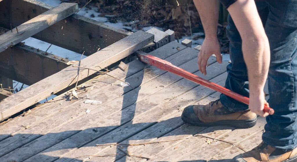 How to remove an old deck