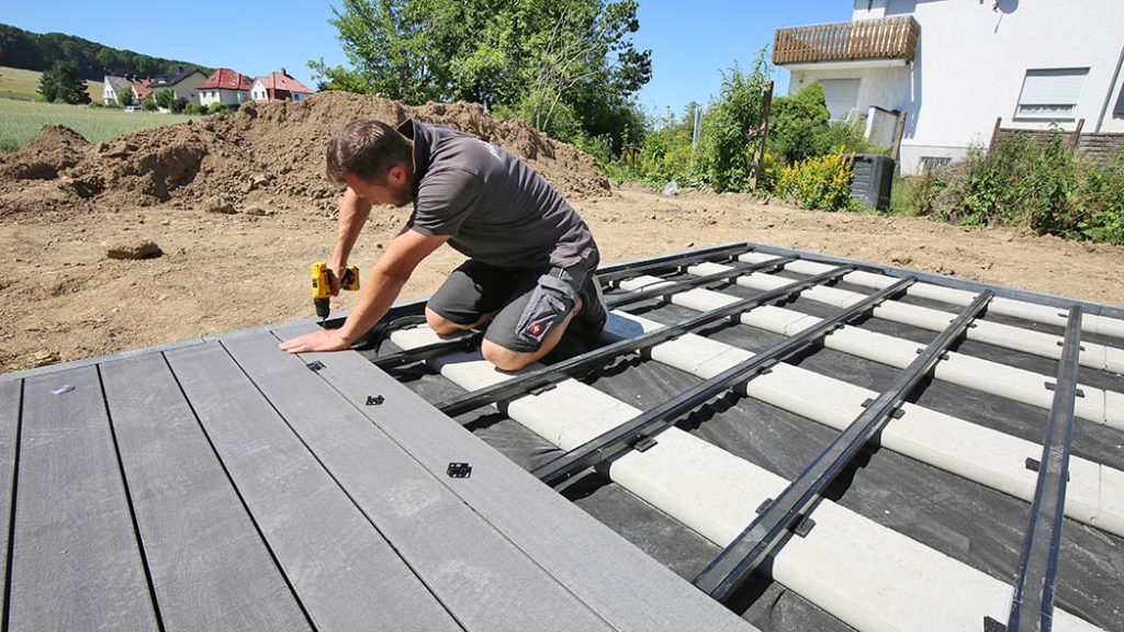 WPC Terrassendielen auf Pflaster verlegen